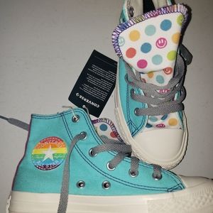 NIB Kids Converse size 13.5